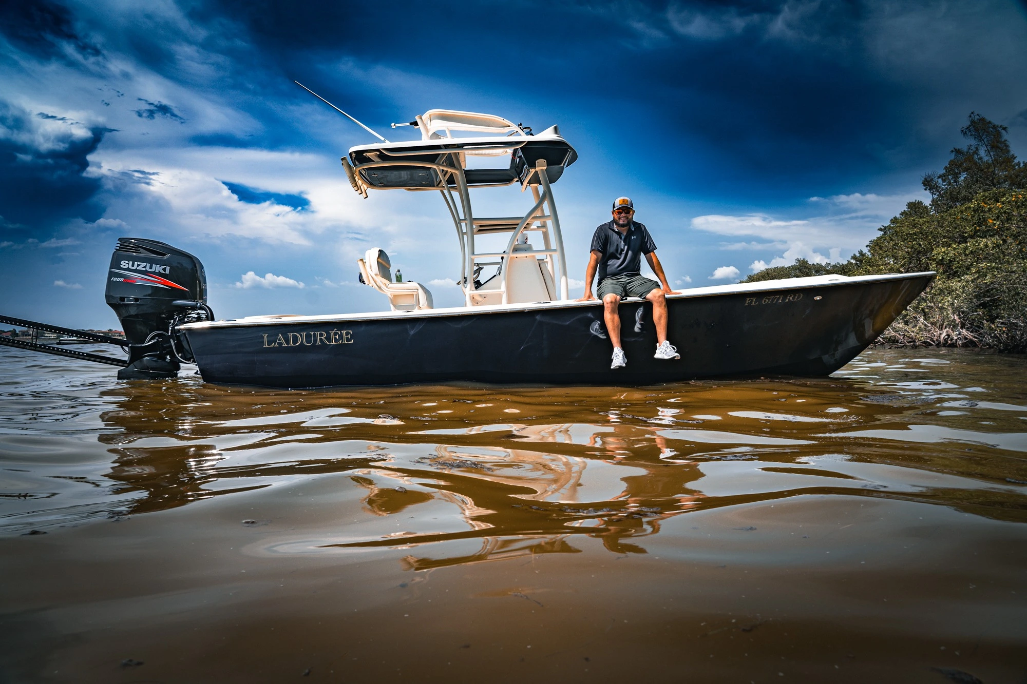 When you book a Tampa Bay fishing charter, you will ride on the smooth Avenger Maurader 25 foot